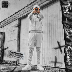 Temz - Golden One (feat. Kizzy)