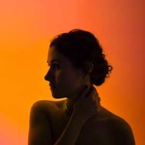 Uno Con El Sol by Moncaya, Pahua