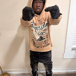 Stuck Up (feat. Tle Cinc)