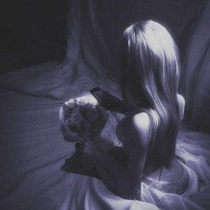 Dead Roses by Yunaa