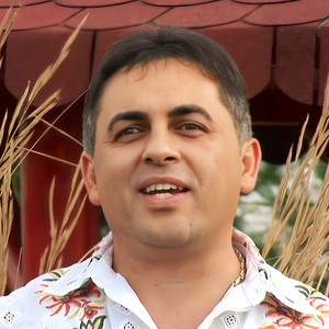 Lucian Dragan - Mândră Floare Trandafir