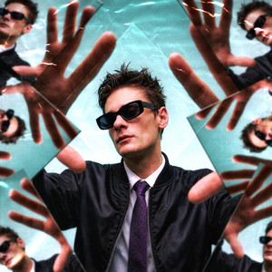 Cover art: Танцюй