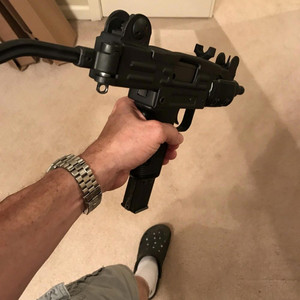 miniuzzi (glockmafiauzzi) by Glockmafiauzzi