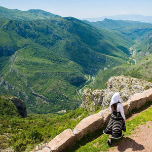 Agron Pllumaj - Hillet Vallja