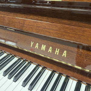 Yamaha by 30scat