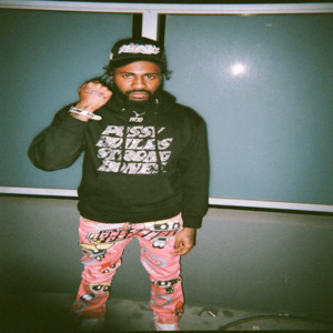 Frio MB - We Outside