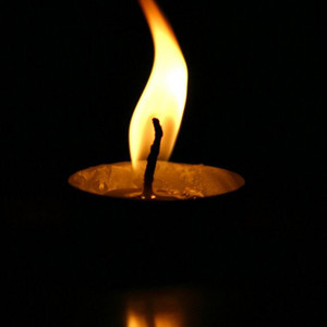 Kayitesi Zainabo & Val Mpano - ICYIZERE (Kwibuka)