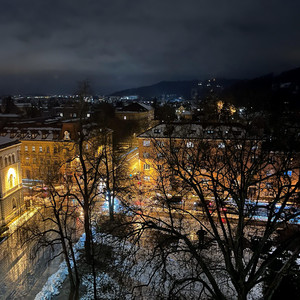 Portada de Več