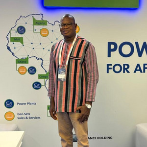 Albert Ousse Yo Saoun (feat. Kambou Etienne)