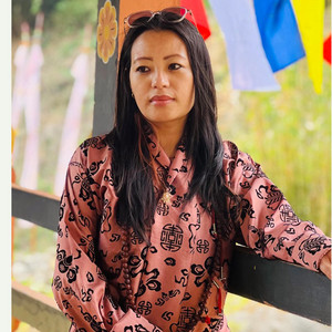 SANGAYWANGZOM - o mo omo