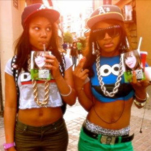 2 Bad Hoes! by oxycodine, Percaso