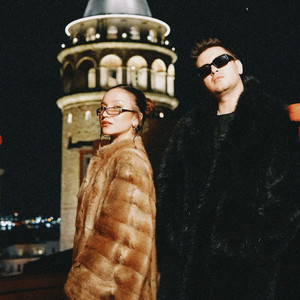 Beni Sor by Rado, Helin Karakuş
