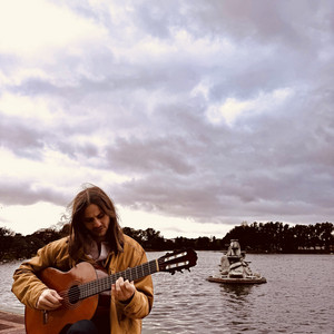 Música para Laura by Niko Garay
