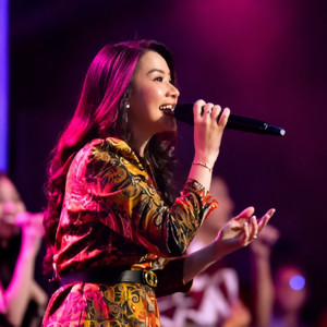 Goyang sukacita by Rachel Mutiara, Asen Setiawan