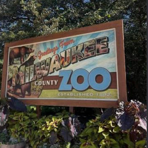 Milwaukee county Zoo by Foenem