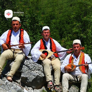 Keng Kushtuar Xhelal Hyses, Kastriot Gj.Rajtes & Sali Dedes (feat. Sherif Dervishi & Zef Doçi)