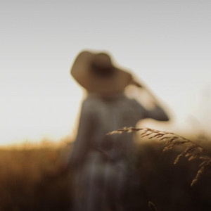 V. Invocation by Niamh O'Shea