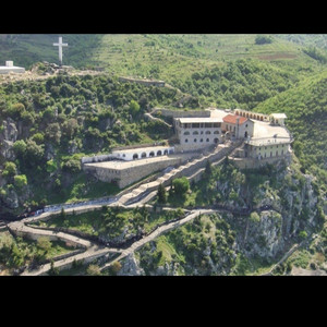 Alnyc - Te Kisha e Laçit