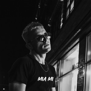 MIA MI
