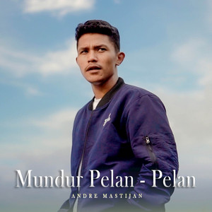 Mundur Pelan Pelan by Andre Mastijan