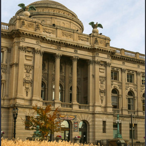 Milwaukee Central Library by Foenem
