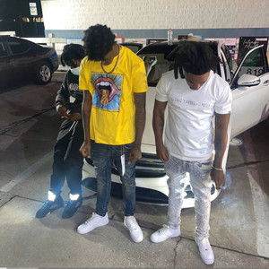 1st rounders by Vezz, Dufflebag shots, Mr Bussdown