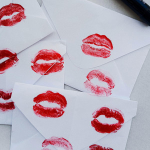I Wna Kiss by Deutche