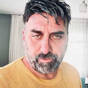 Hazar Yıldız - Kadere Kurban Mı Gidecek Hayatım