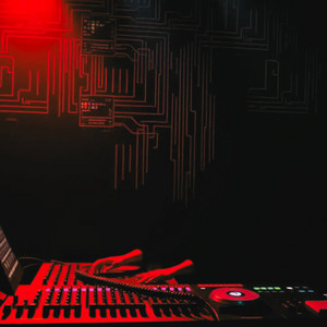 VEEMISTRO - No Signs Given