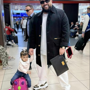 TZANCA URG - tzanca uraganu buzata asta ma dat gata