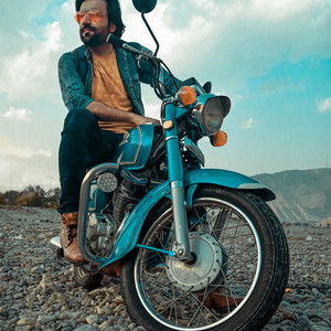 Anjaani Rahon Pe (feat. Eva B)