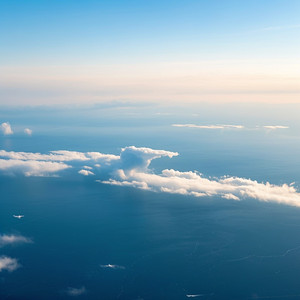 nube bajita by Nort eyes