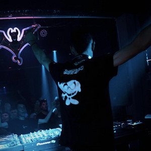 MATRIX 909 x SOMOS LOVE MAKINA x CHASIS x ANONIM (Cierre Voltereta)