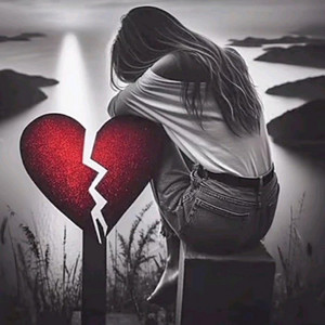 My Heart Hurts by Ayrra Stars