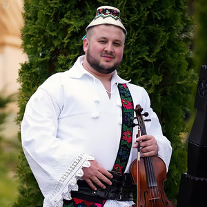 Daniel Dogaru - Nu Mă Uit La Tine Lume