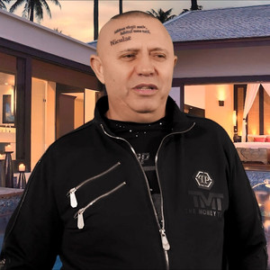 Nicolae Guță - Noi Doi Si-O Canapea