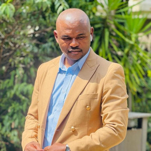Xola Sofuthe - Aneliswe Osweleyo (Original)