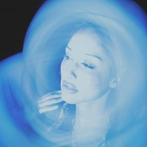 Blue Dream - müzik ve şarkı sözleri: JAKI BLUE | Spotify