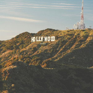 Walk To The Hollywood