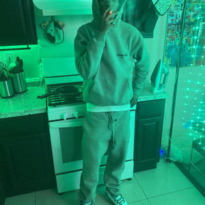 Bounce Out 2 by Shellzo, SmokeGG