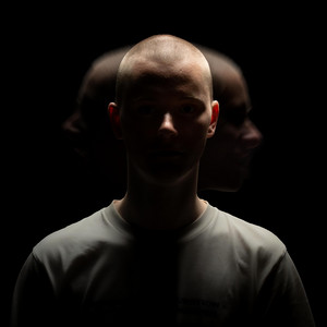 KEINE MUCKE by Too Young