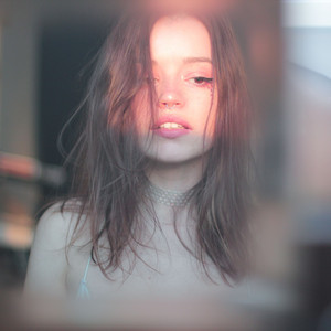 Judy Leuven - Рожева