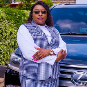 Lucy Nganga - Lucy Nganga