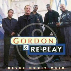 Never Nooit Meer (met Re-Play)