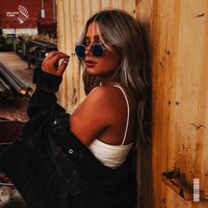 eyeroze & Melodyz Town - Snap