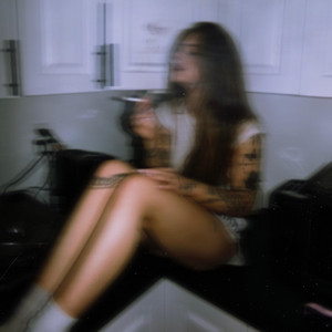 Laila Mach - LYING