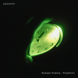 Oumuamua by Rüdiger Eisberg, AKASHA MX