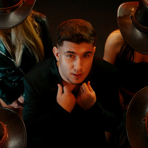 Pupa Baiatu' Pe Gura