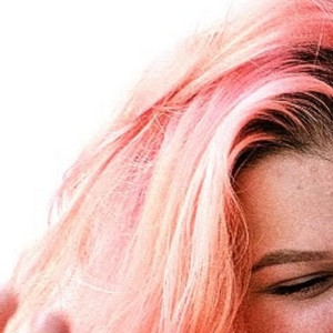 WISLEY DURAN - Eu Sou Feia Mas Quando Estou Arrumada