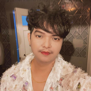 White Band - លាដែនប៉ៃលិន